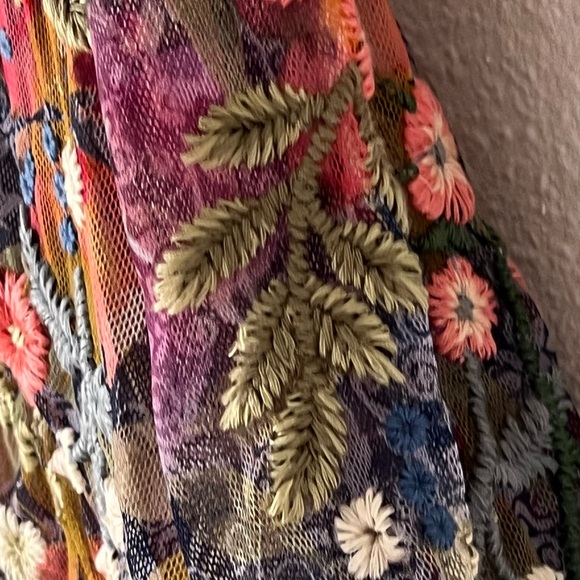 NWT Johnny Was Locust Mesh Blouse Embroidered Floral Garden Top Shirt Size Large - Picture 12 of 16